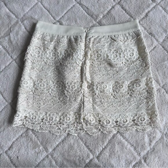 Francesca's Collection | "Crystal Pier" Tiered Crochet Lace Skirt | Size Medium - Picture 3 of 10